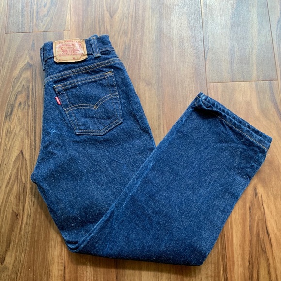 Levi's Denim - 🌷sold🌷Vintage • Levi’s 501/302 Cropped Jeans